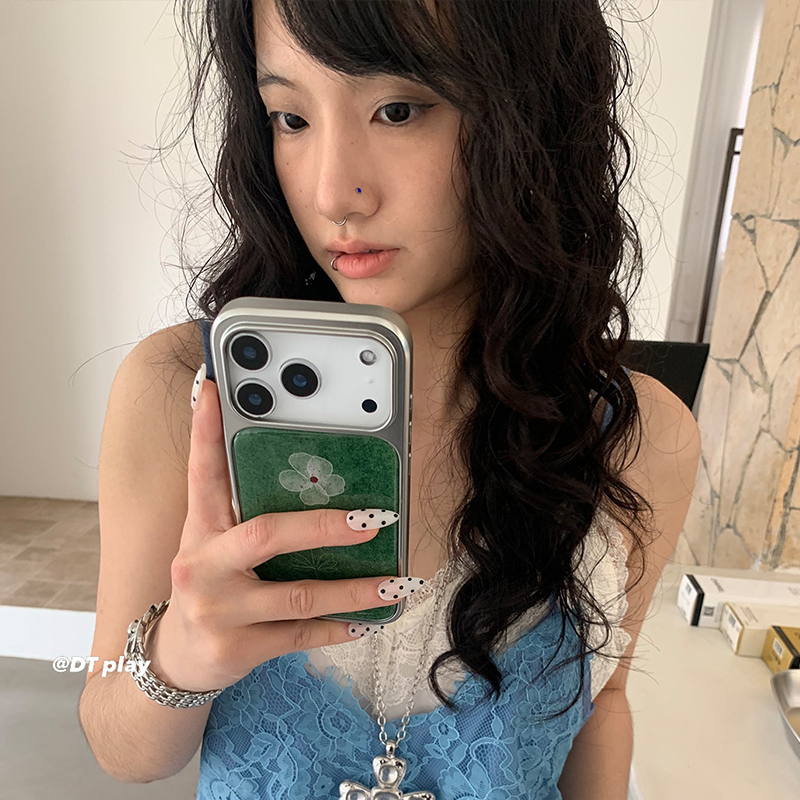 Ins Green Chamomile Small Flow - Phone Cases Green recension och pris